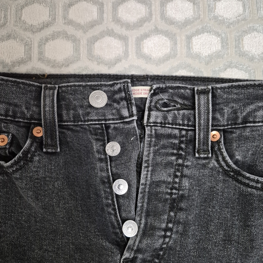 Levi's Black High-Rise Button-Fly Ankle Jeans